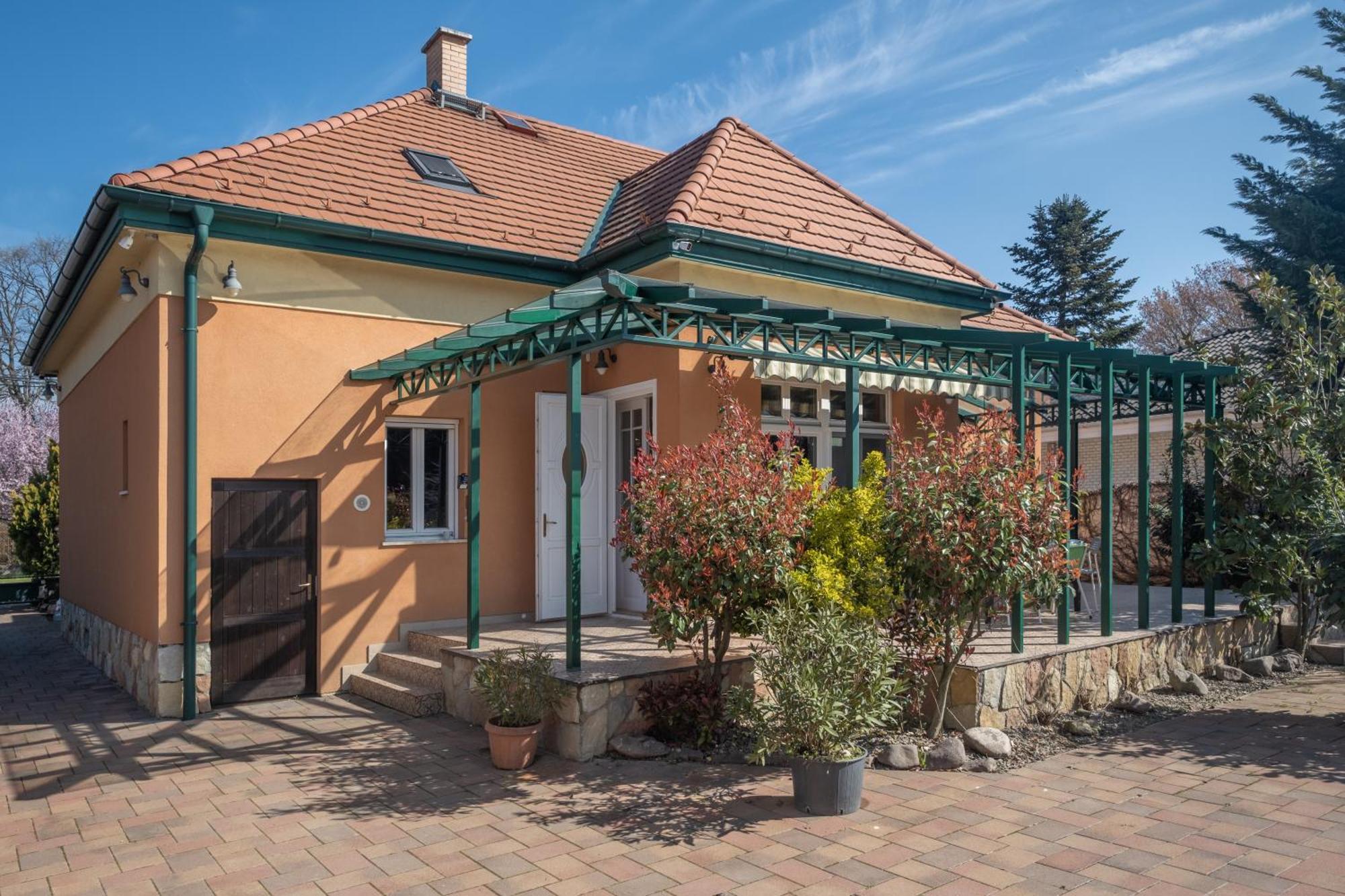 Giovanni'S Airport House Budapest Exterior foto